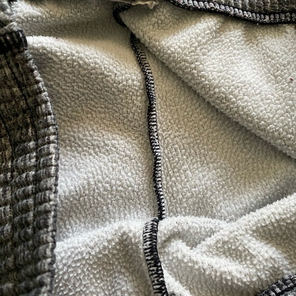 Under Armour Gray Track Pants with Elastic Waistband and Drawstring - Picture 5 of 7